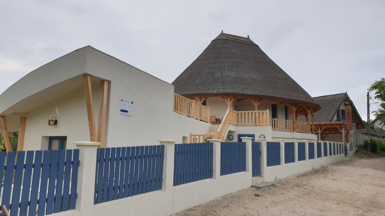 Pensiunea Nest Dunavăţu de Jos エクステリア 写真