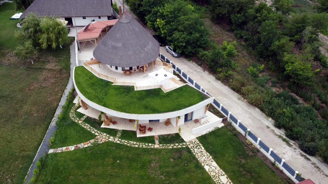 Pensiunea Nest Dunavăţu de Jos エクステリア 写真