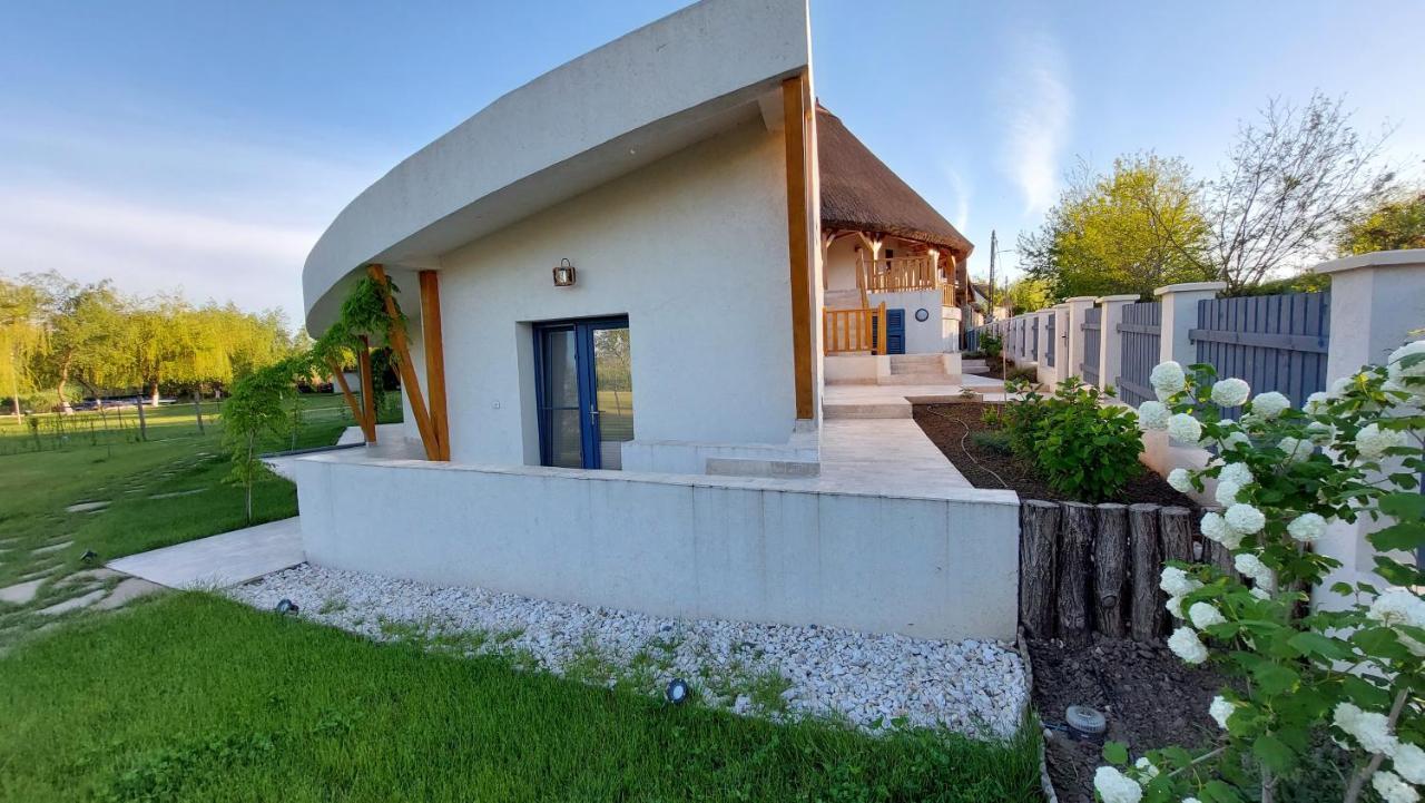 Pensiunea Nest Dunavăţu de Jos エクステリア 写真